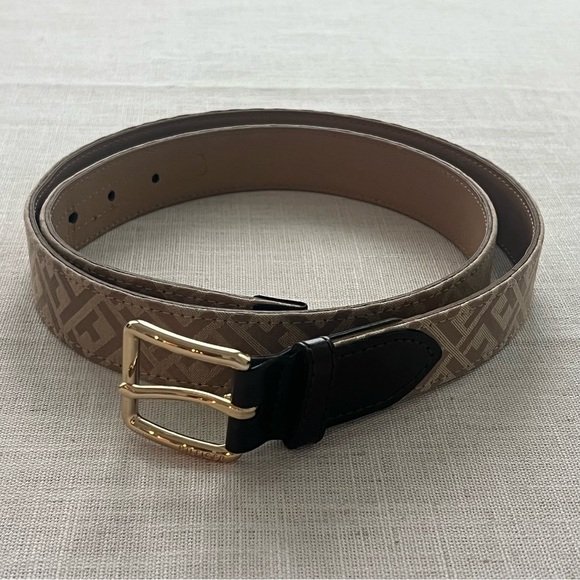 Tommy Hilfiger Belt Womens Size Large 1.25" Wide Beige Gold Tone Buckle - Picture 1 of 8